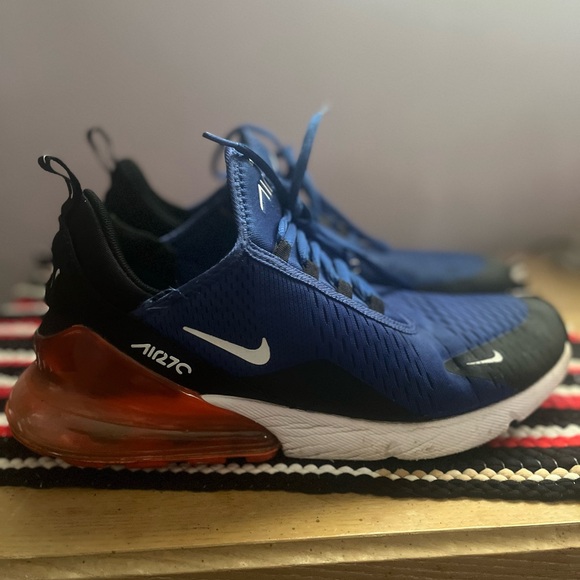 Nike 270 blue and oarnge sneakers slightly used. - Picture 4 of 7